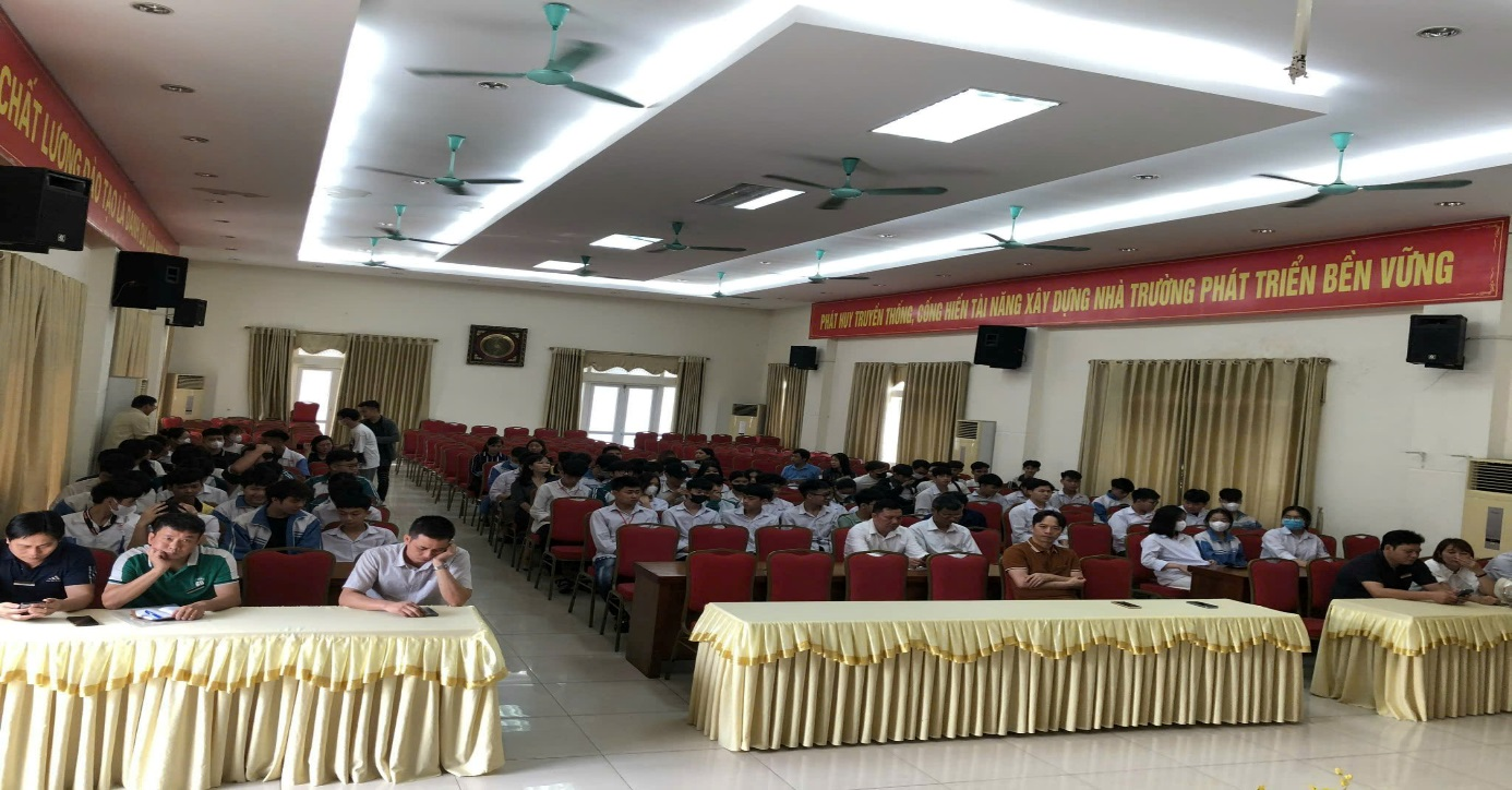Tuần sinh hoạt công dân - Học sinh, sinh viên