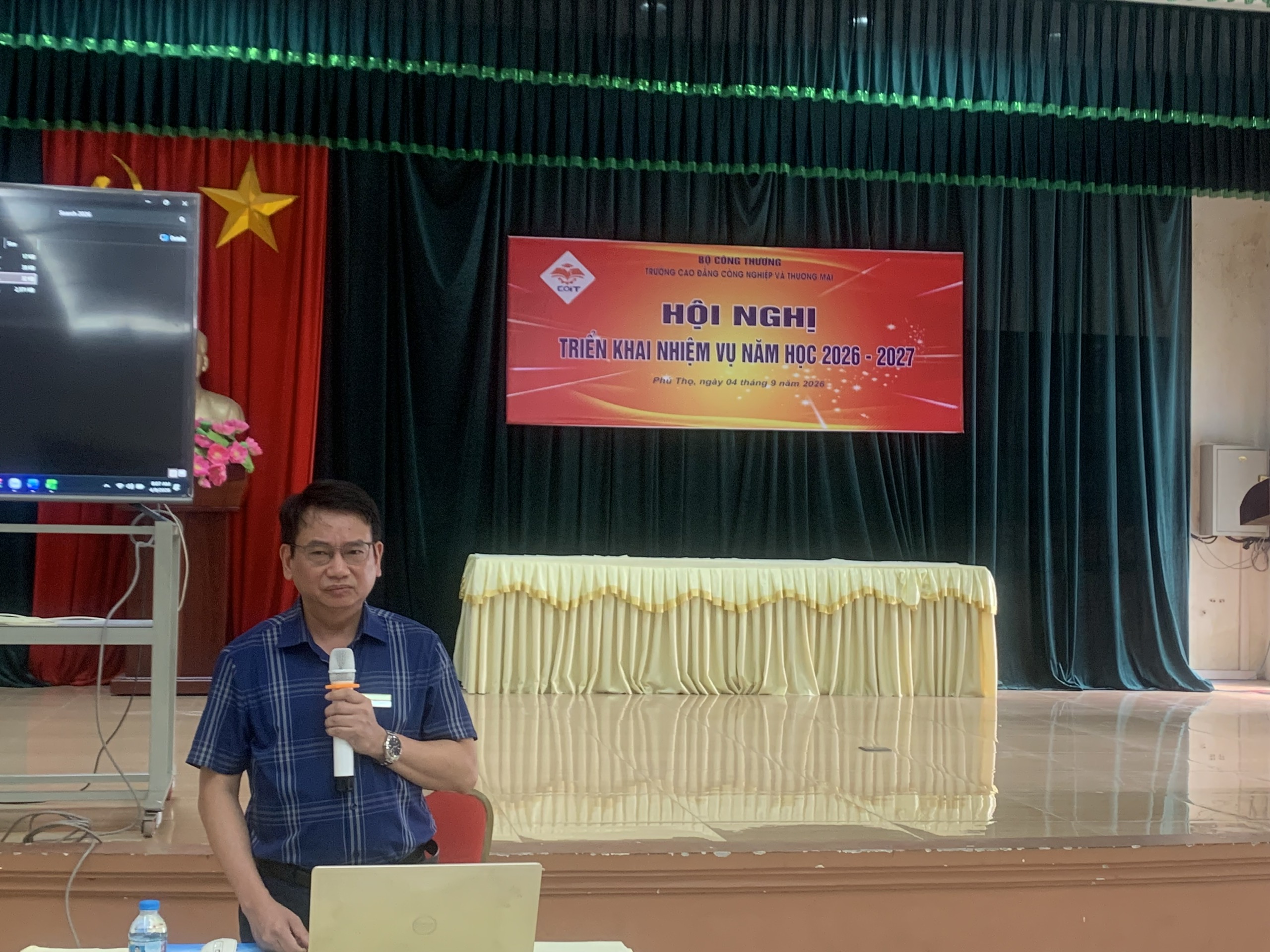 TRƯỜNG CAO ĐẲNG CÔNG NGHIỆP VÀ THƯƠNG MẠI TỔ CHỨC HỘI NGHỊ TRIỂN KHAI NHIỆM VỤ NĂM HỌC 2026–2027